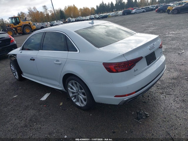 2019 AUDI A4 WAUENAF47KN014925 Photo 2