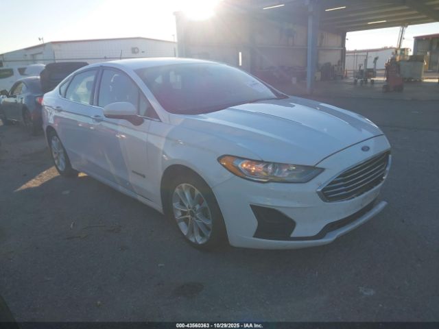 2019 FORD FUSION HYBRID 3FA6P0LU2KR137633
