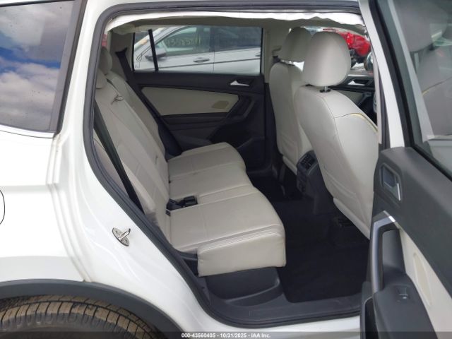 2021 VOLKSWAGEN TIGUAN 3VV2B7AX7MM123550 Photo 7