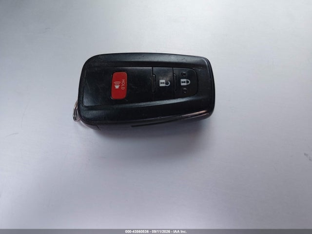 Toyota PRIUS XLE 2019 JTDKARFU9K3074619 Image 11