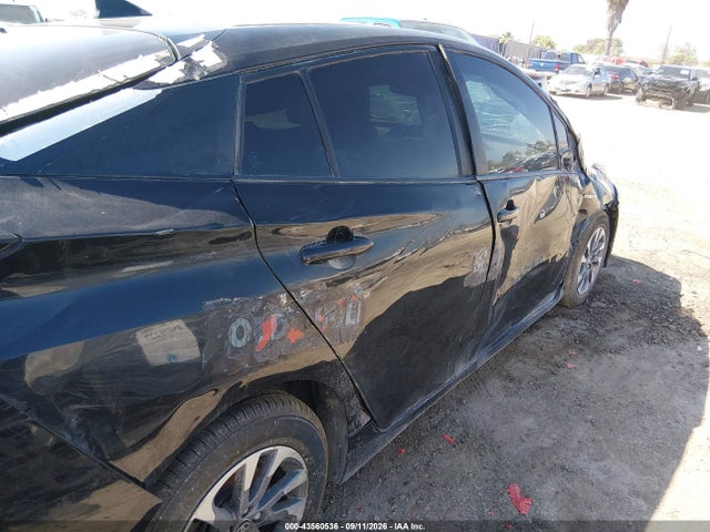 Toyota PRIUS XLE 2019 JTDKARFU9K3074619 Image 6
