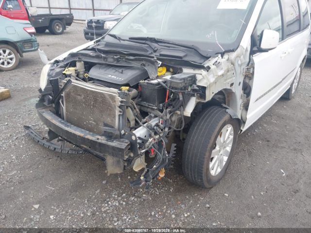 2014 CHRYSLER TOWN & COUNTRY 2C4RC1BG4ER348038 Photo 5