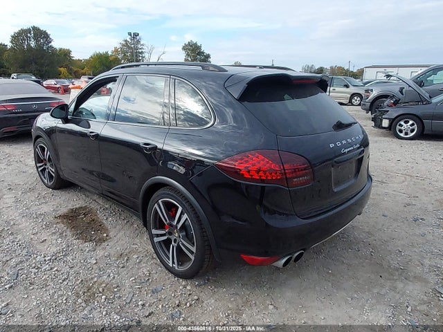 2013 PORSCHE CAYENNE WP1AC2A23DLA92456 Photo 2