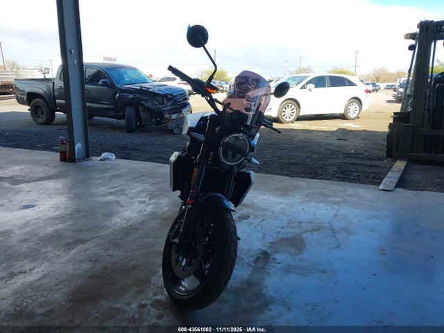 Husqvarna Svartpilen/vitpilen 801 2025 VBKUF7409SM778729 Image 5