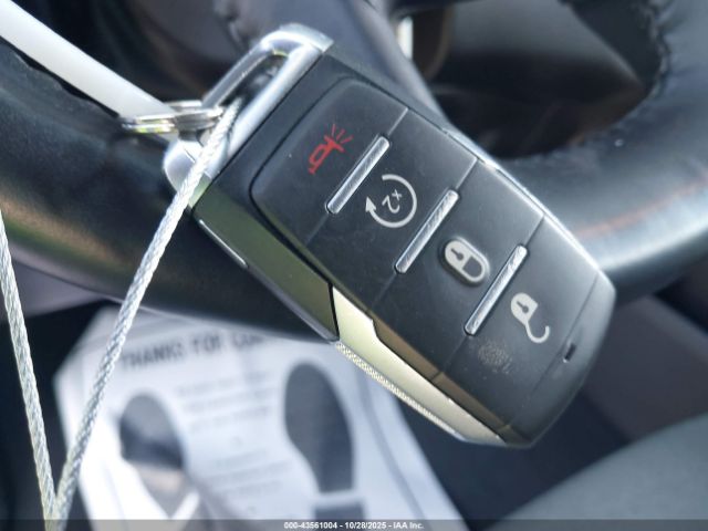 2022 RAM 1500 1C6SRFFT5NN458461 Photo 10