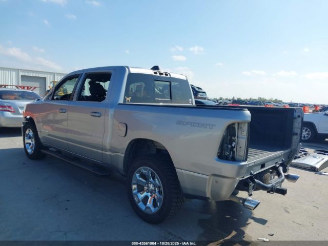 2022 RAM 1500 1C6SRFFT5NN458461 Photo 2