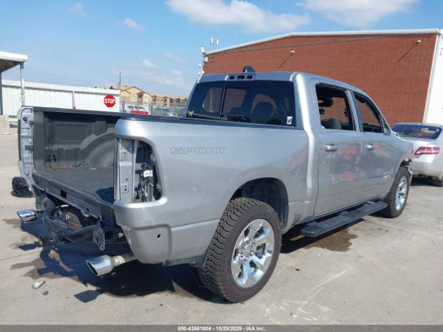 2022 RAM 1500 1C6SRFFT5NN458461 Photo 3
