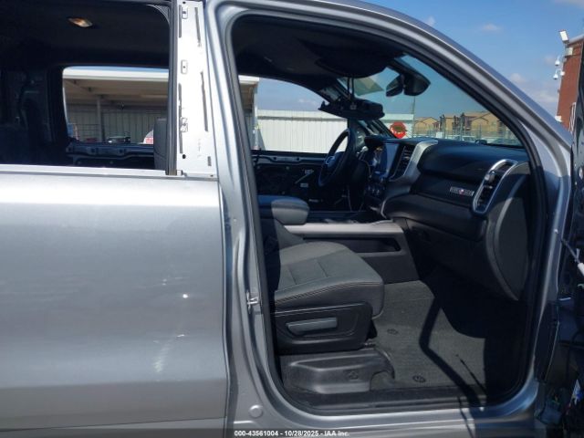 2022 RAM 1500 1C6SRFFT5NN458461 Photo 4