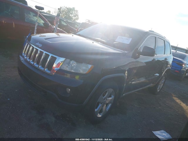 2011 Jeep Grand Cherokee Laredo მანქანა იყიდება აუქციონზე, vin: 1J4RR4GGXBC735765, აუქციონის ნომერი: 43561042