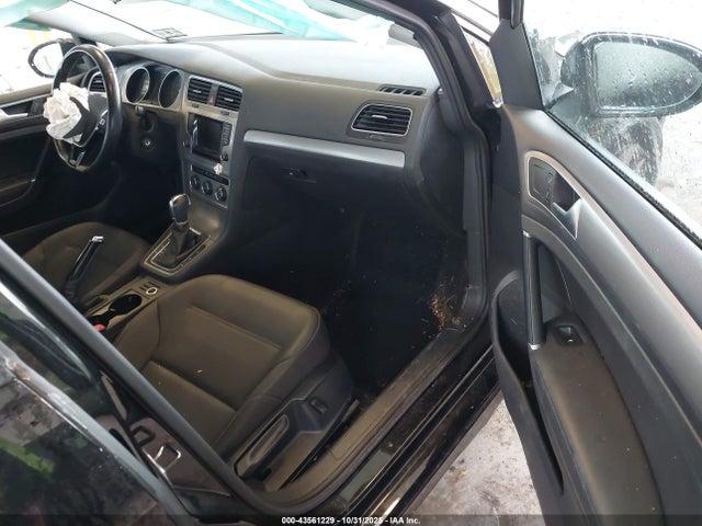 3VW217AU1FM035195 Volkswagen Golf Tsi S 4-door