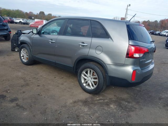 2014 KIA SORENTO 5XYKT3A69EG426887 Photo 2