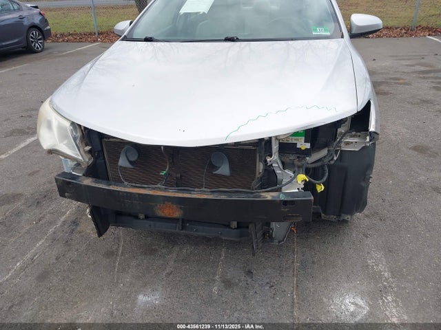 43561239 :رقم المزاد ، 4T4BF1FK9CR163329 vin ، 2012 Toyota Camry Le مزاد بيع