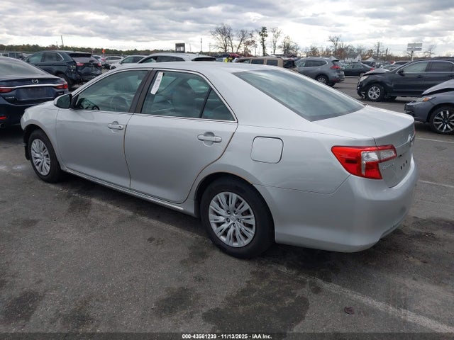 43561239 :رقم المزاد ، 4T4BF1FK9CR163329 vin ، 2012 Toyota Camry Le مزاد بيع