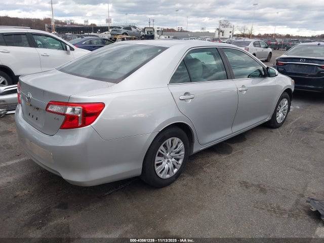 43561239 :رقم المزاد ، 4T4BF1FK9CR163329 vin ، 2012 Toyota Camry Le مزاد بيع