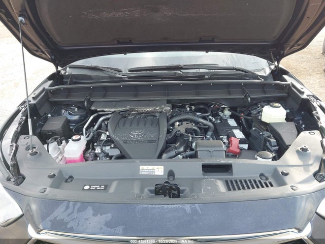 5TDKDRBH6TS595247 Toyota Highlander
