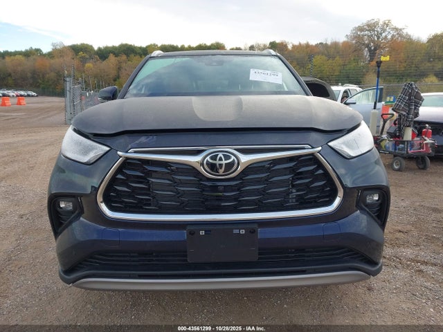 5TDKDRBH6TS595247 Toyota Highlander