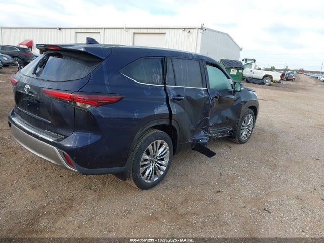 5TDKDRBH6TS595247 Toyota Highlander