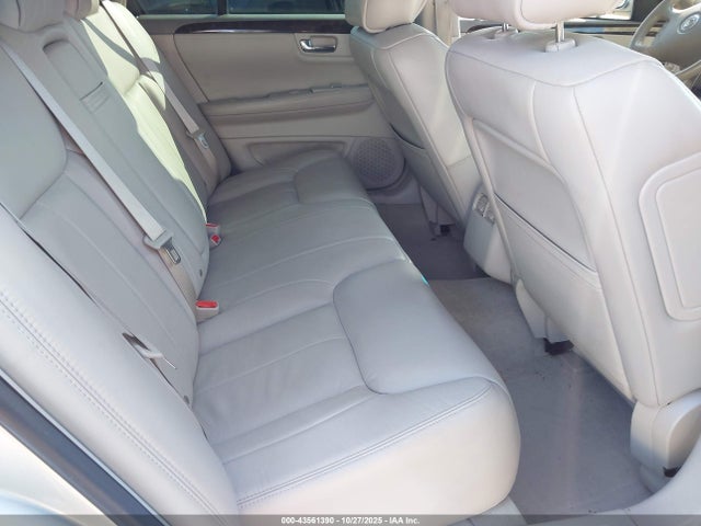 2011 CADILLAC DTS 1G6KA5E62BU136418 Photo 7