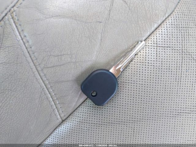 2011 CADILLAC ESCALADE 1GYS3BEF3BR374779 Photo 10