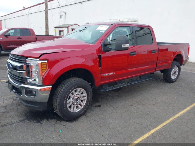 1FT7W2BT5KEF02945 Ford F-250 Xlt