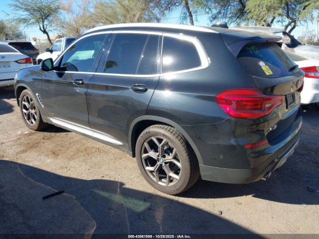 2021 BMW X3 5UXTY5C03M9F22977 Photo 2