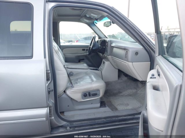 2001 CHEVROLET SUBURBAN 1500 1GNFK16T11J241063 Photo 4