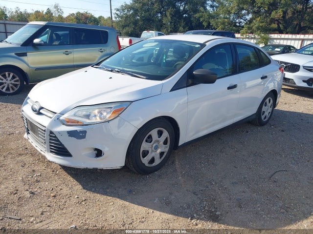 43561778 :رقم المزاد ، 1FAHP3E27CL237815 vin ، 2012 Ford Focus S مزاد بيع