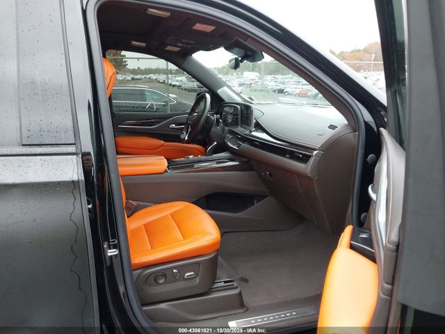 Продаж на аукціоні авто 2022 Cadillac Escalade 4wd Sport, vin: 1GYS4FKL4NR246702, номер лоту: 43561821