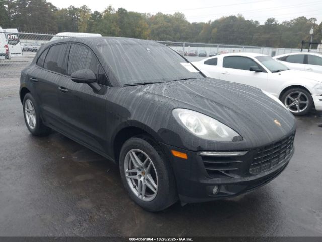 2017 PORSCHE MACAN WP1AA2A50HLB00566 Photo 0