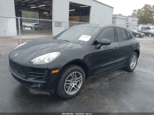 2017 PORSCHE MACAN WP1AA2A50HLB00566 Photo 1