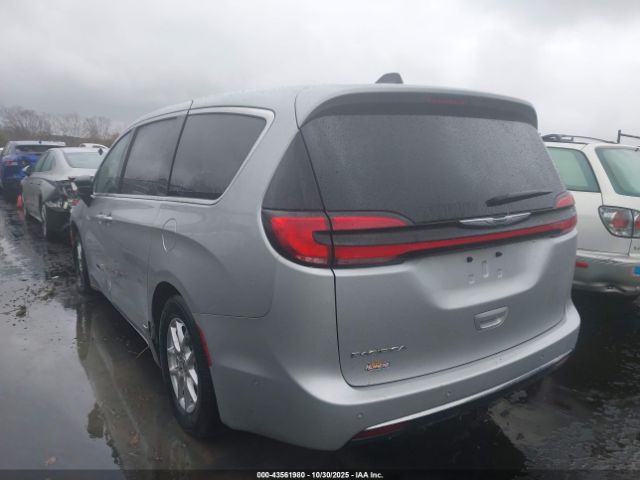 2024 CHRYSLER PACIFICA 2C4RC1BG6RR180649 Photo 2