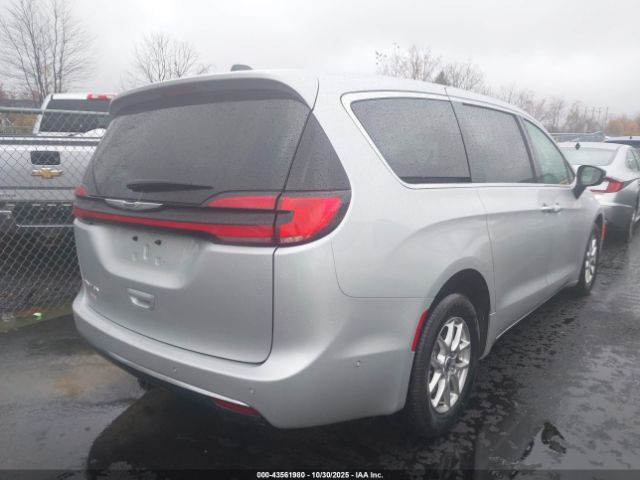 2024 CHRYSLER PACIFICA 2C4RC1BG6RR180649 Photo 3