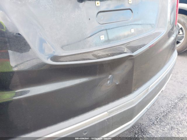 2022 CADILLAC XT5 1GYKNDRS5NZ111792 Photo 5