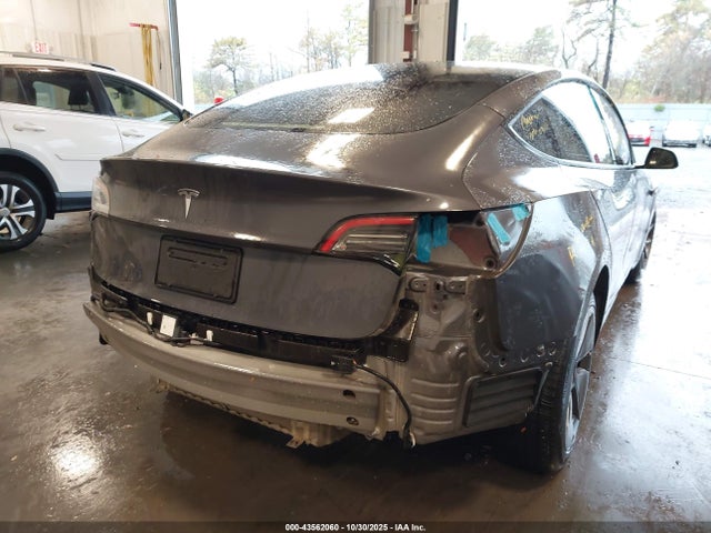 2023 TESLA MODEL 3 5YJ3E1EA4PF688361 Photo 3