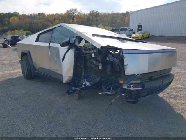 2024 TESLA CYBERTRUCK 7G2CEHEE3RA052538