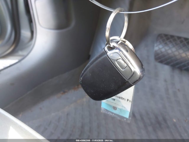 2011 AUDI A4 WAUKFBFL7BN056041 Photo 10