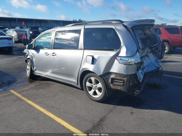 Auction sale of the 2012 Toyota Sienna Le V6 8 Passenger, vin: 5TDKK3DC8CS249608, lot number: 43562305