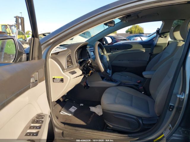 2017 HYUNDAI ELANTRA KMHD74LF6HU152515 Photo 4