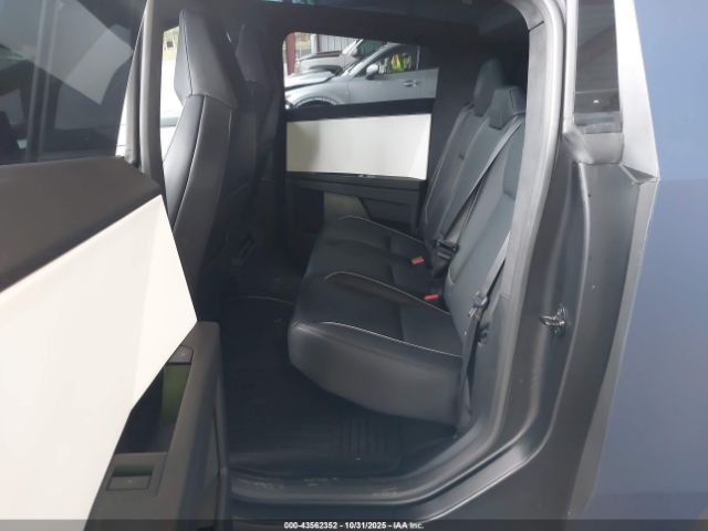 2024 TESLA CYBERTRUCK 7G2CEHED7RA011398 Photo 7
