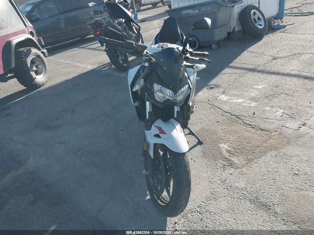 Kawasaki Er400 D 2023 JKAERKD1XPDAP6027 Image 5