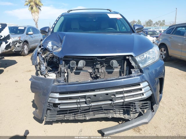 5TDDGRFH6KS056667 Toyota Highlander Hybrid Limited