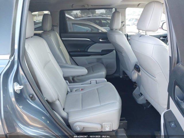 5TDDGRFH6KS056667 Toyota Highlander Hybrid Limited