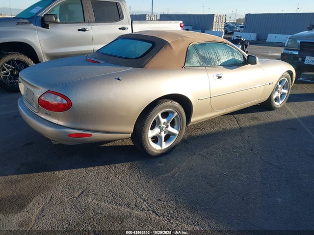 Продаж на аукціоні авто 2000 Jaguar Xk8, vin: SAJJA42C0YNA02298, номер лоту: 43562433