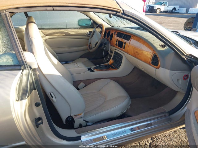 Продаж на аукціоні авто 2000 Jaguar Xk8, vin: SAJJA42C0YNA02298, номер лоту: 43562433