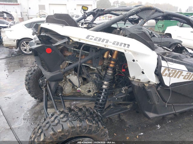 2024 CAN-AM MAVERICK X3 3JBVJAY49RE001364 Photo 7