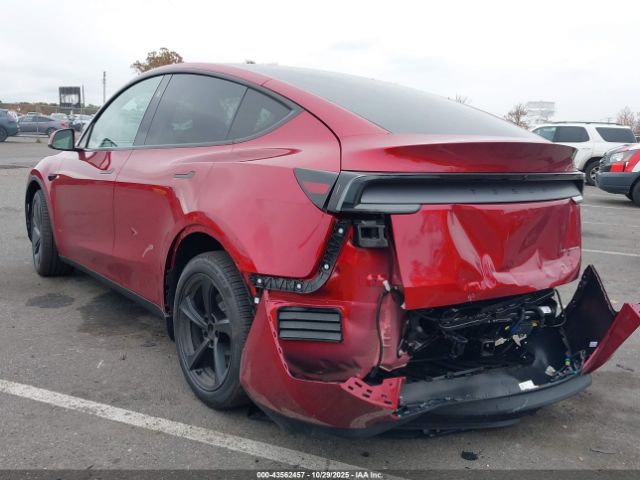 2026 TESLA MODEL Y 7SAYGDEE9TA446843 Photo 2