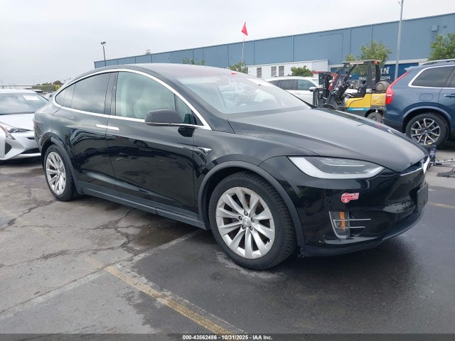2017 TESLA MODEL X 5YJXCBE27HF079059 Photo 0