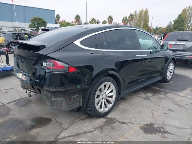 2017 TESLA MODEL X 5YJXCBE27HF079059 Photo 3
