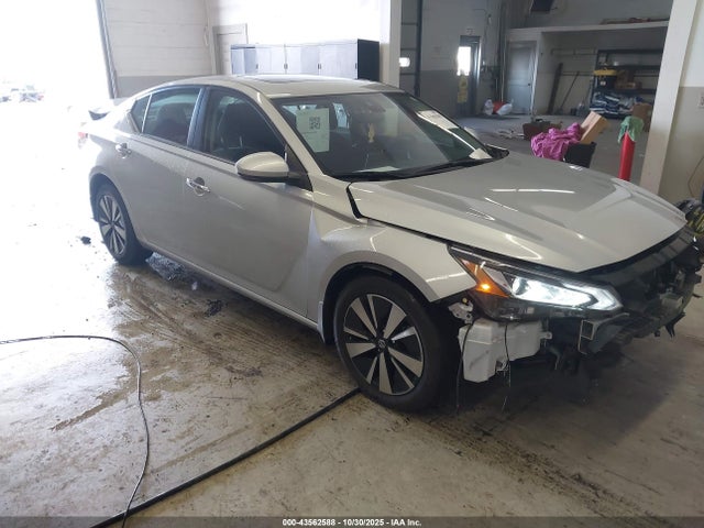 Auction sale of the 2022 Nissan Altima Sv Intelligent Awd, vin: 1N4BL4DW3NN357579, lot number: 43562588