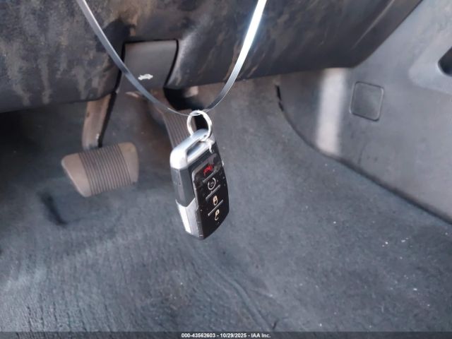 2021 RAM 1500 1C6RRFFG7MN644938 Photo 10